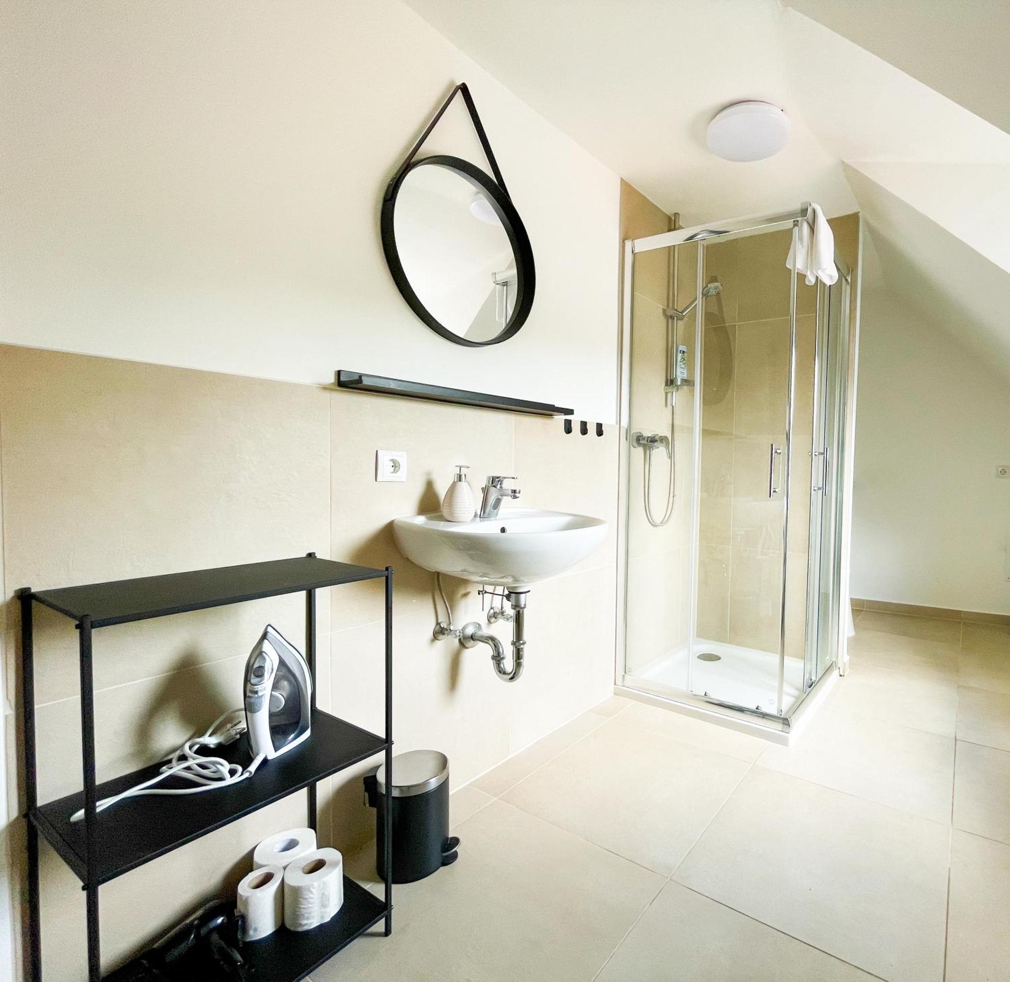 Contactless Self-Check-In - Stayhere Central City Suite 20 Graz Exterior foto